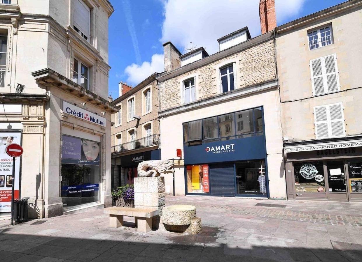 An Authentic Experience With Spa In The Center Poitiers Bagian luar foto